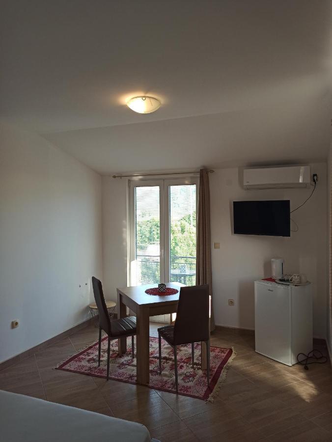 Lastva Holliday Rooms Μπούντβα Εξωτερικό φωτογραφία