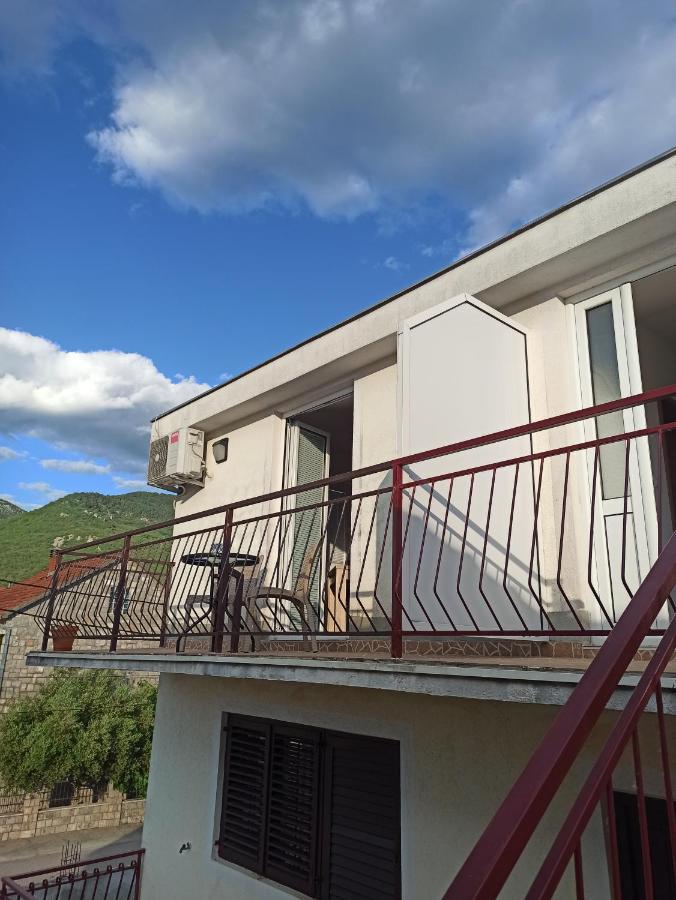 Lastva Holliday Rooms Μπούντβα Εξωτερικό φωτογραφία