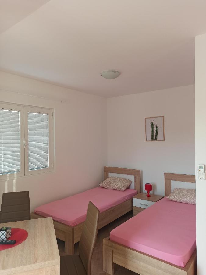 Lastva Holliday Rooms Μπούντβα Εξωτερικό φωτογραφία